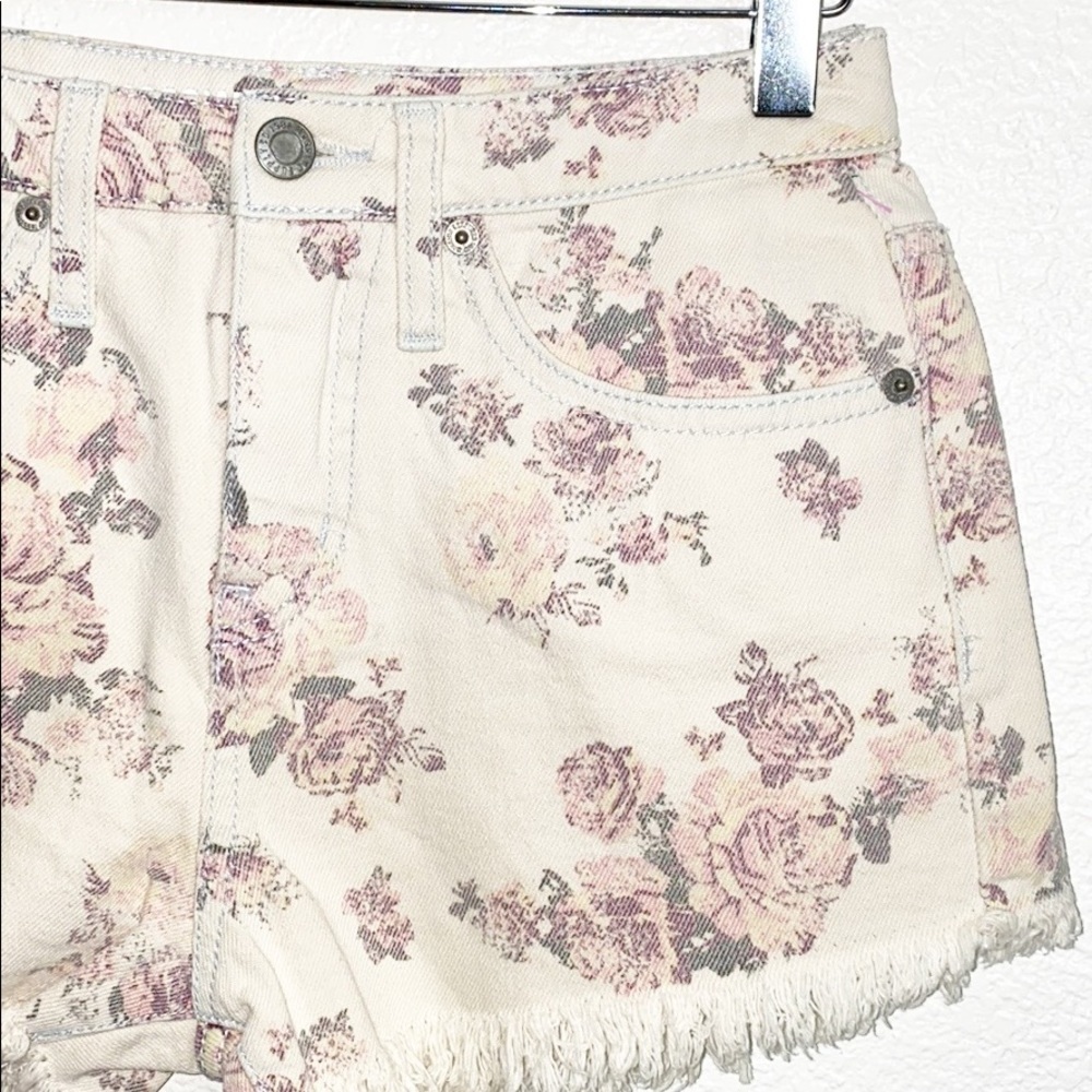 Mossimo Floral Cream Denim High Rise Cuffed Shorts - Picture 2 of 9